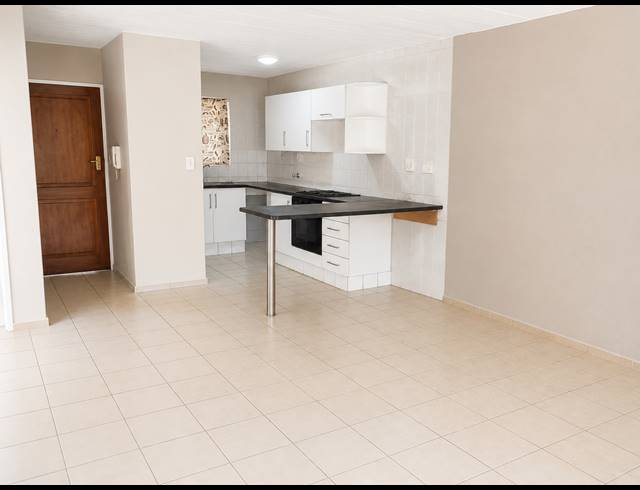 2 BEDROOM TOWNHOUSE FOR SALE IN EDEN GLEN